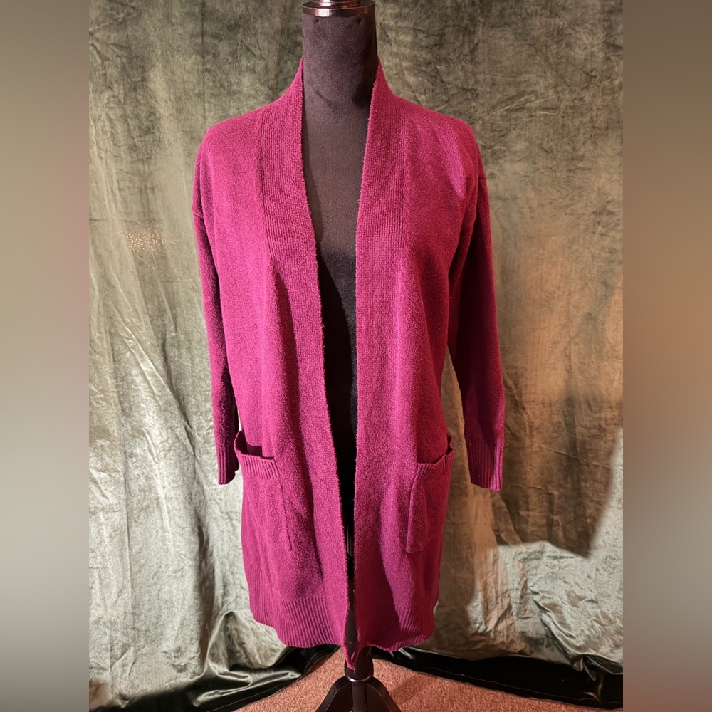 LOFT Women's Cardigan in Rich Burgundy